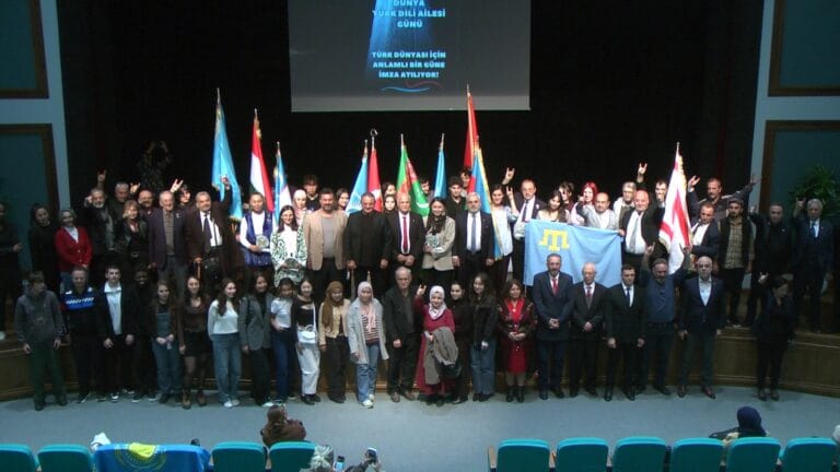 TÜRK DÜNYASININ KALBİ İZMİT’TE ATTI…